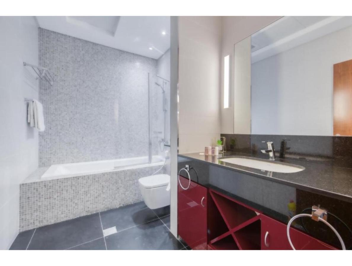 The Penthouse Near Burj Khalifa And Dubai Mall Екстериор снимка
